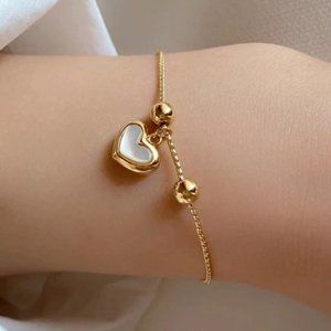 *NEW 925 Sterling Silver Shell Heart Bracelet
